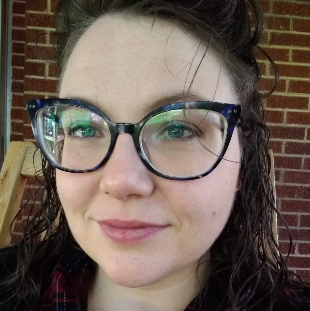 Meet your Posher, Caitlyn
